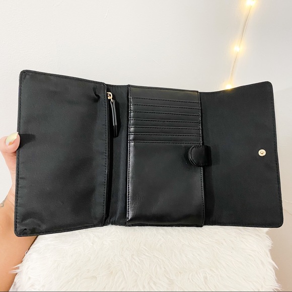 Tommy Hilfiger Crossbody Wallet - Picture 5 of 6